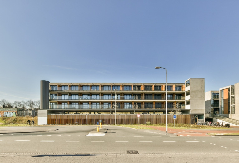 studios for rent on Waldorpstraat 493