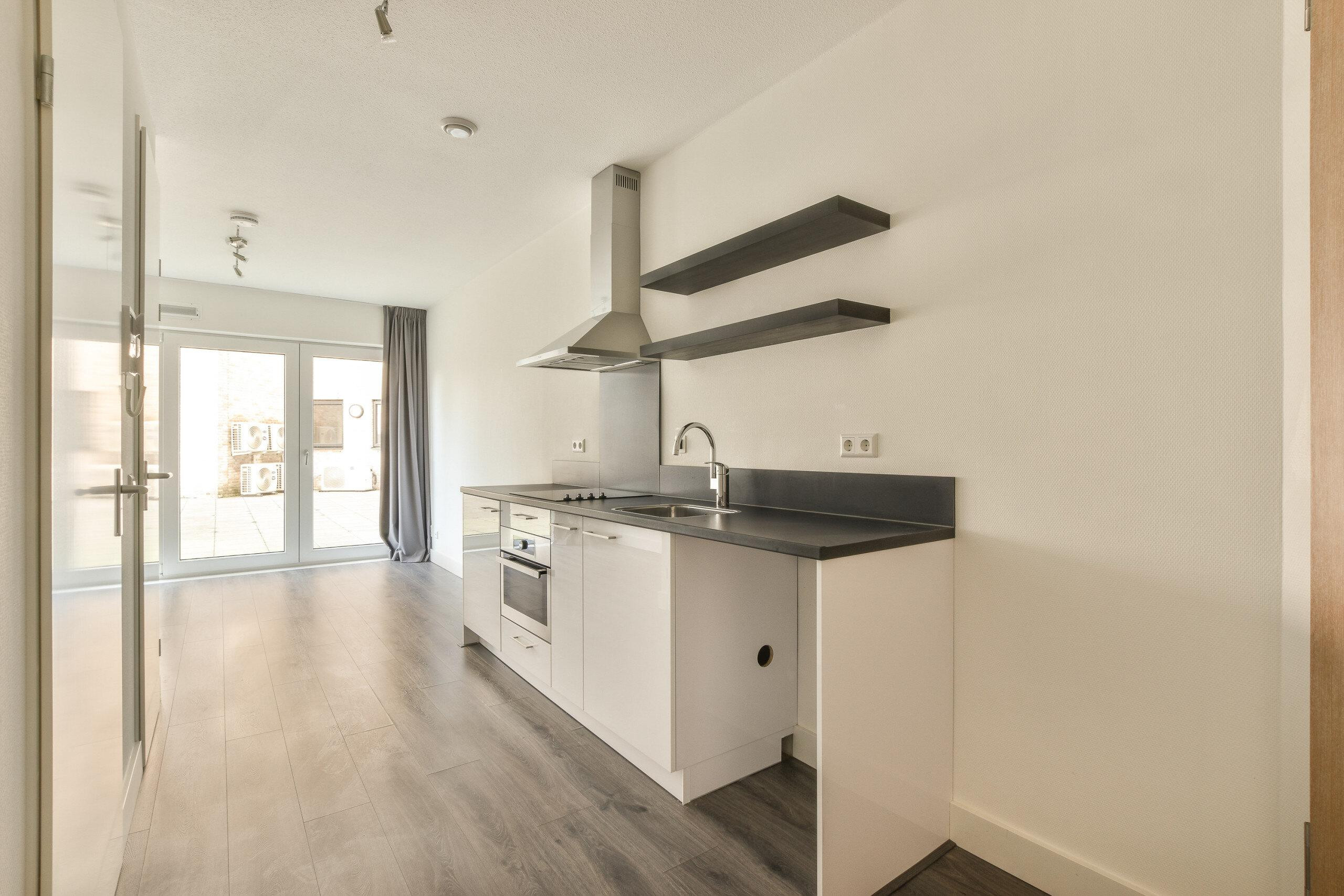 studios for rent on Waldorpstraat 778