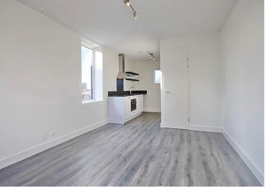 studios for rent on Waldorpstraat 445 A