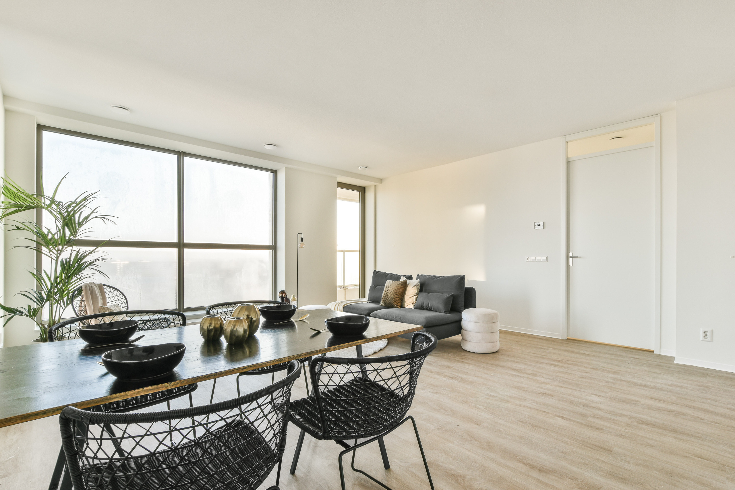 studios for rent on Karspeldreef 4 18