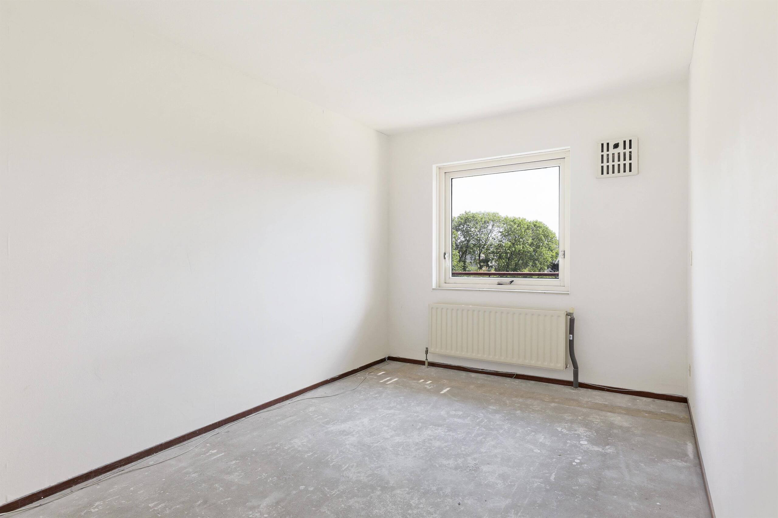 apartments for rent on Aartsbisschop Romerostraat 123
