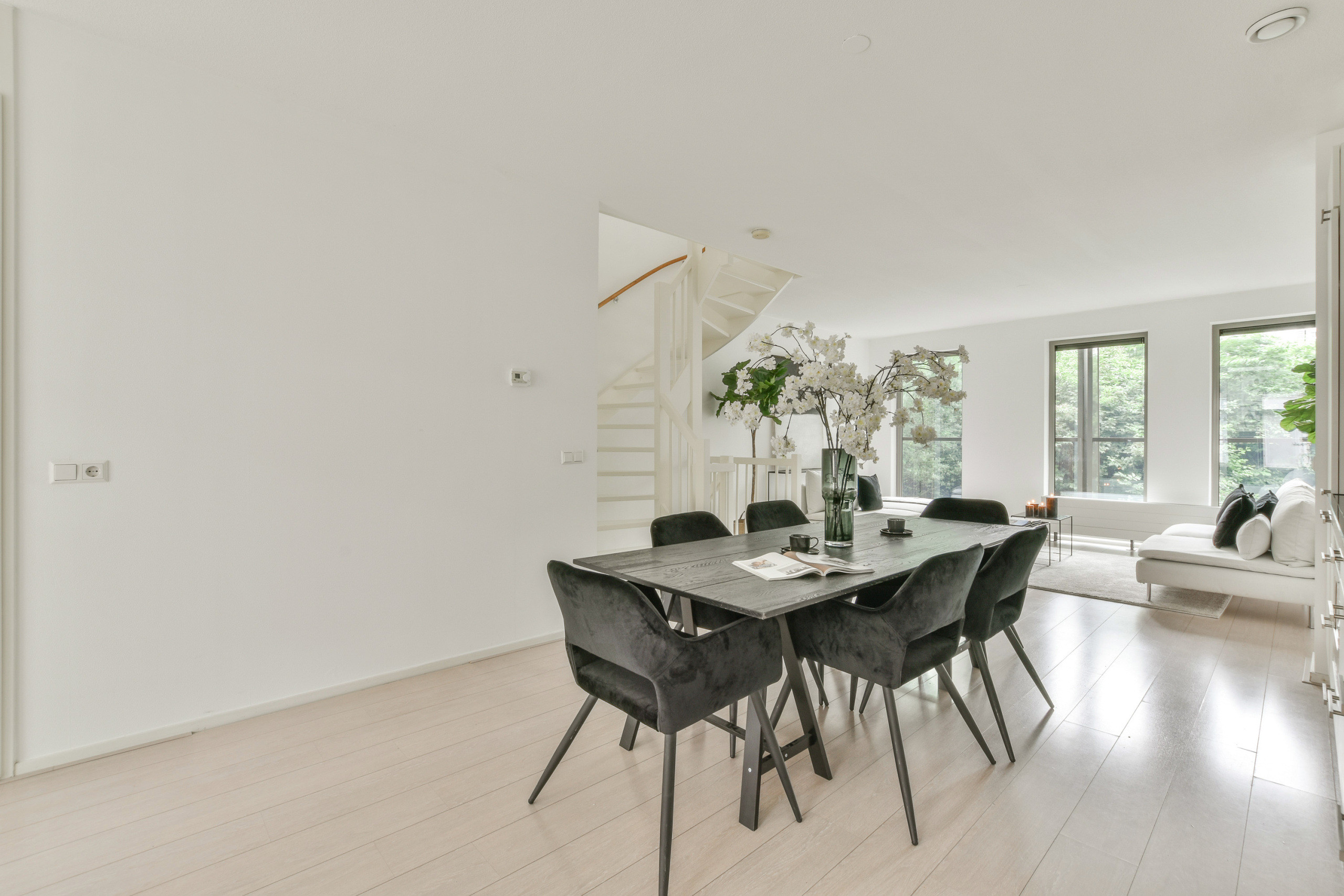 free-sector-houses for rent on Carolina MacGillavrylaan 172