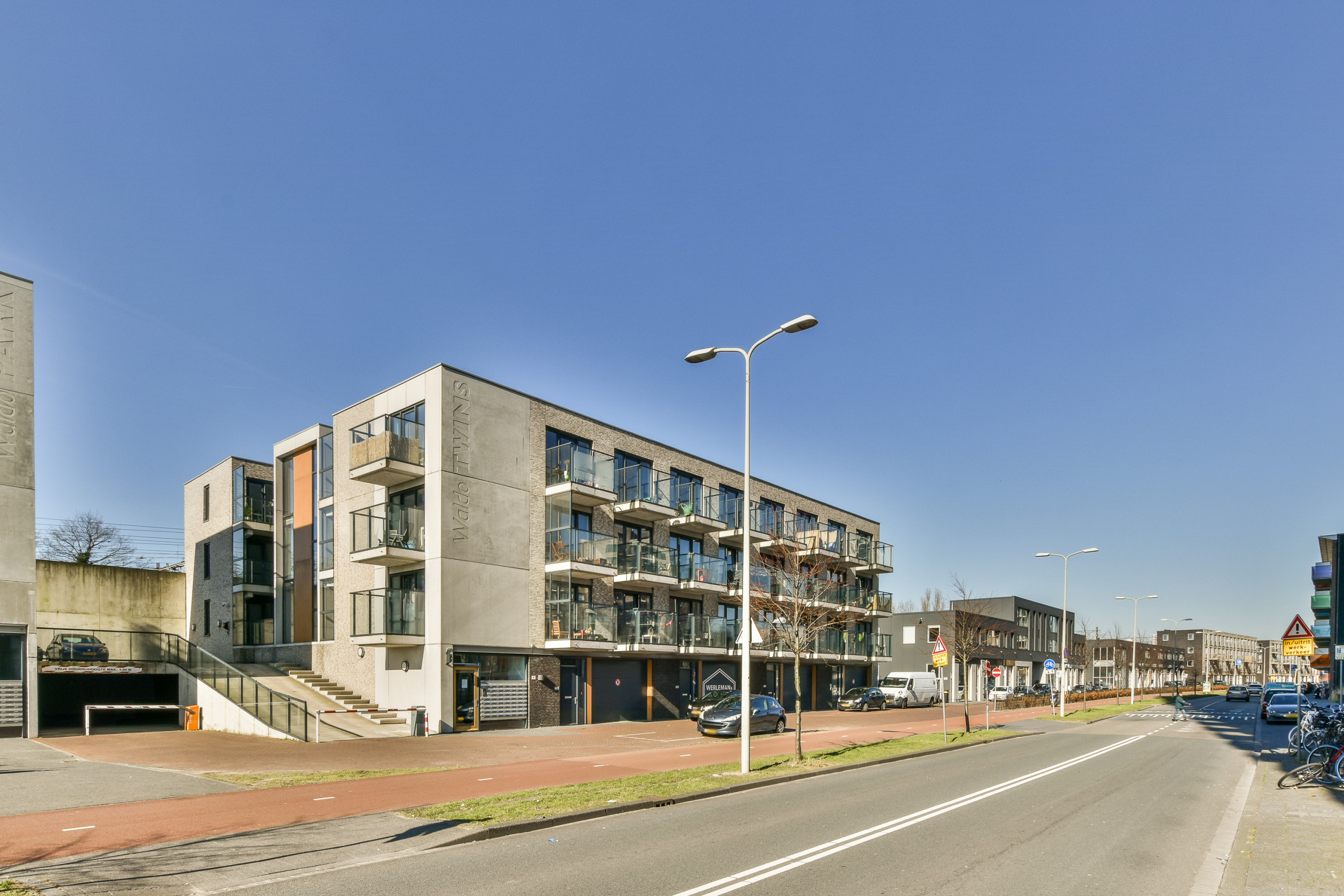 studios for rent on Waldorpstraat 429